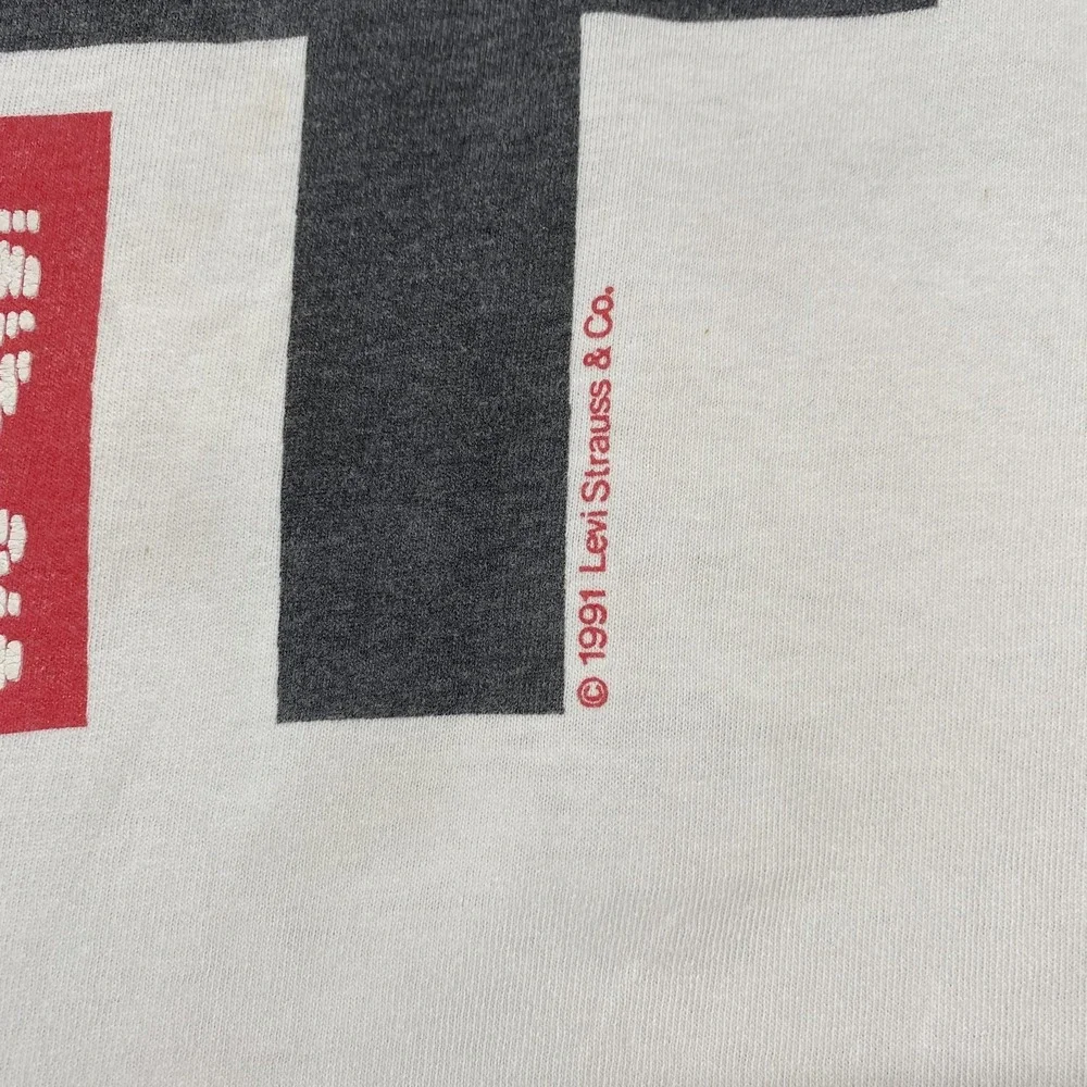 Vintage Levi's Sit On It Shirt Mens XL White 1991 Graphic‎ Tee 90s Levis